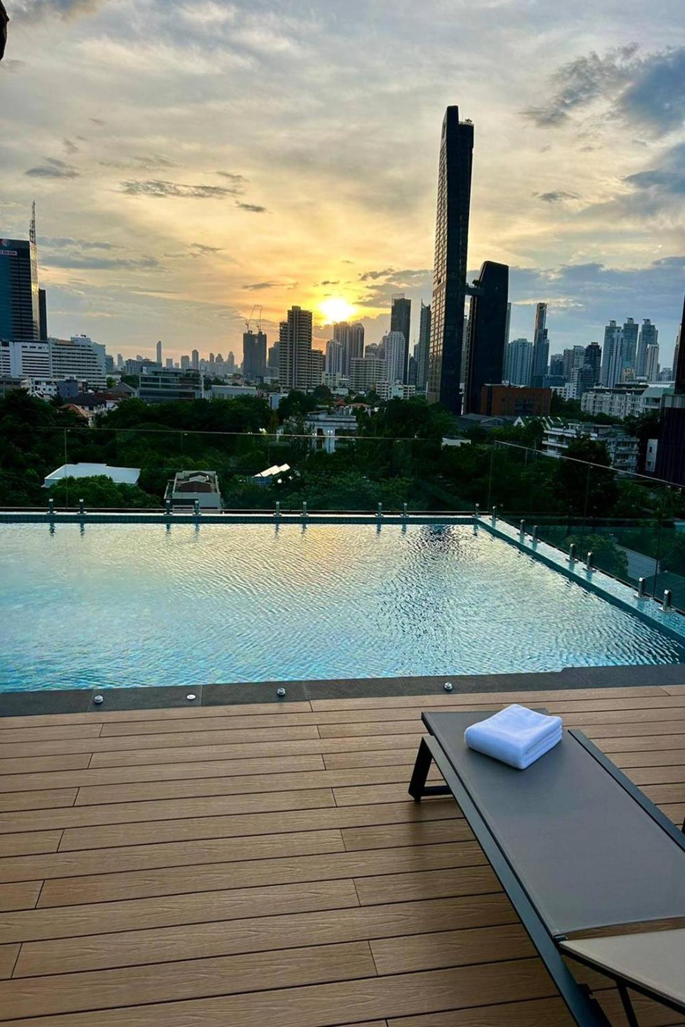 The Sacha Apart-Hotel Thonglor Bangkok Esterno foto